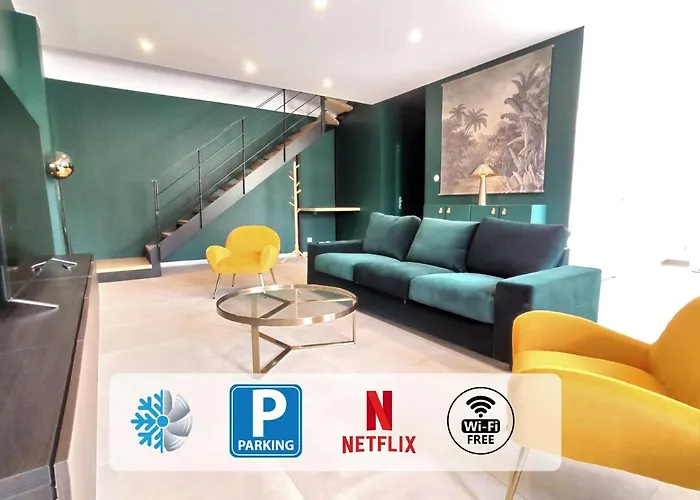 Colorchic 3 Etoiles - 120M2 Plein Centre - Parking Prive Terrasse Clim
