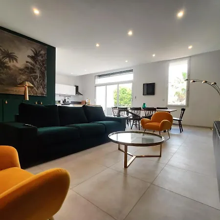 Appartement Colorchic 3 Etoiles - 120M2 Plein Centre - Parking Prive Terrasse Clim à Mèze Extérieur photo